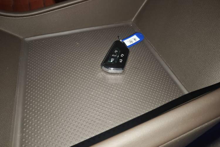 Used Volkswagen Viloran 2022 380TSI Luxury Edition Vehicle Key