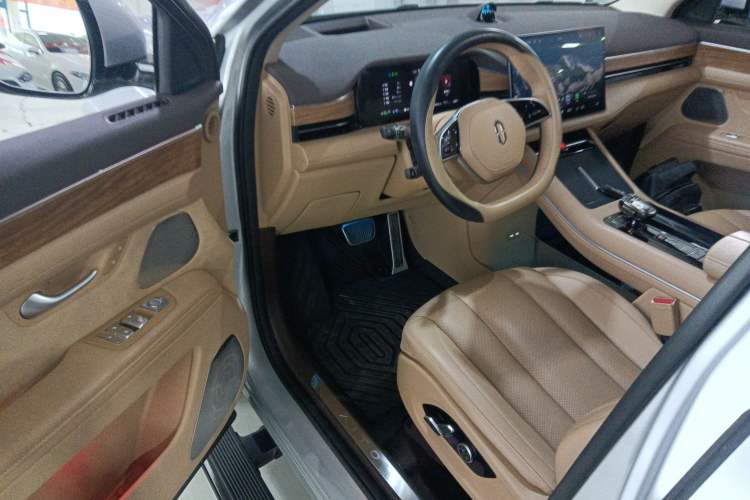 Used Hima AITO M7 2024 1.5T Intelligent Driving 4WD Ultra Version 6 Seats