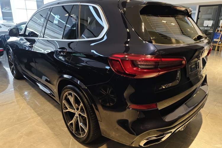 Used BMW X5 (Import) 2019 xDrive40i Luxury Model with M Sport Package
