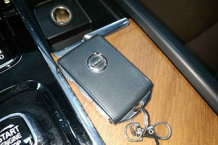 Used Volvo S90 2023 B5 Zhiyi Luxury Edition
