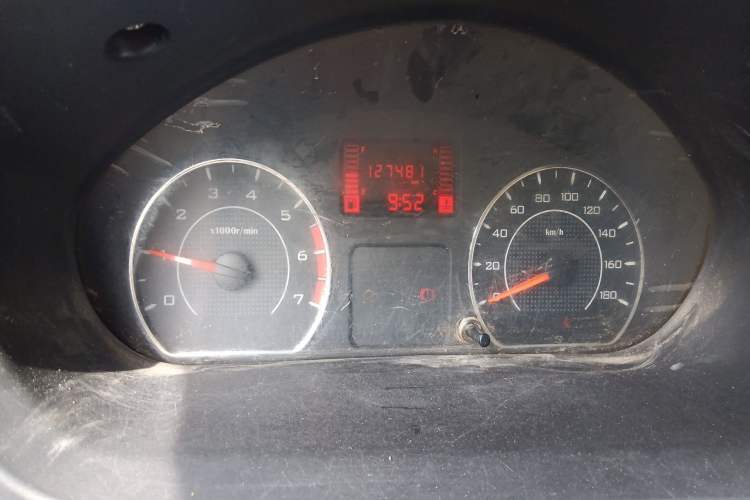 Used Wuling Rongguang V 2016 1.2L Practical Model Non-Power-Assisted Instrument Cluster