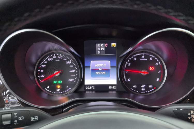 Used Mercedes-Benz V-Class 2017 V 260 L Prestige Extended Edition Instrument Cluster