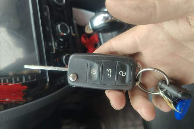 Used Volkswagen Sagitar 2015 1.6L Automatic Comfort Model