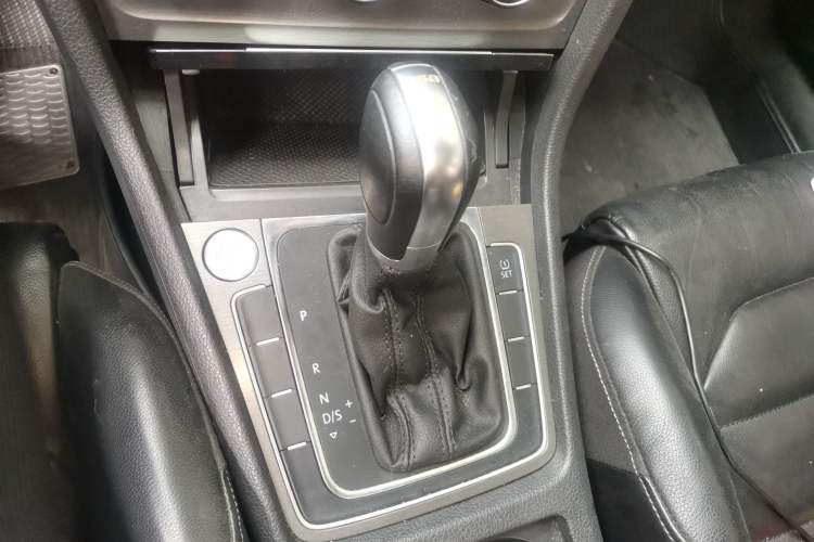 Used Volkswagen Golf 2014 1.4TSI Automatic Luxury Model
