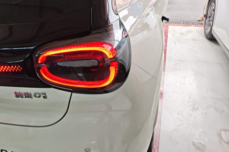 Used Dongfeng NAMMI 01 2024 Co-Creation Edition – Co-Creation WE Version Right Rear Taillight