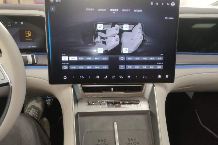 Used Denza Z9 2024 1100 km Four-Wheel Drive Max Version
