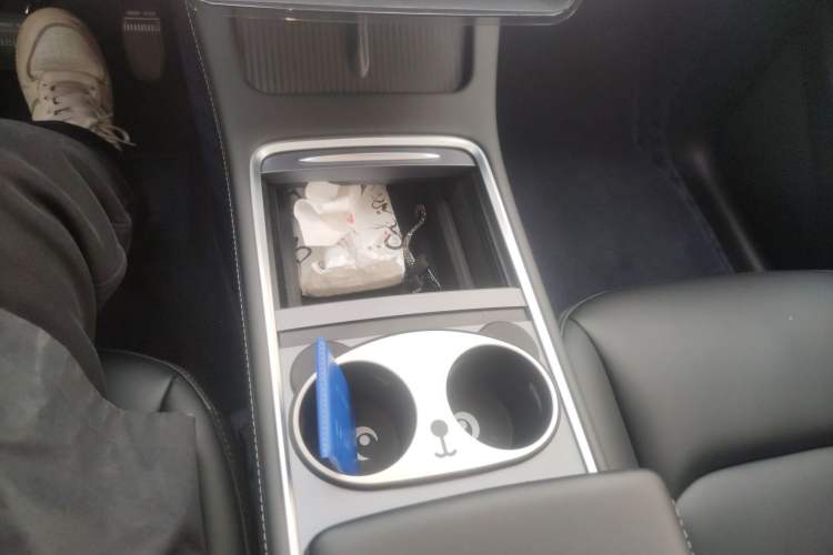 Used Tesla Model Y 2024 Rear-Wheel-Drive Version
