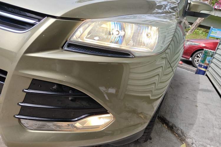 Used Ford Kuga 2013 1.6L GTDi Two-Wheel-Drive Comfort Model