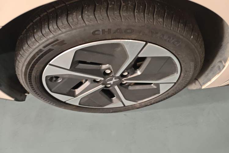 Used XPeng MONA M03 2024 620 with Ultra-Long Range Left Front Wheel Hub