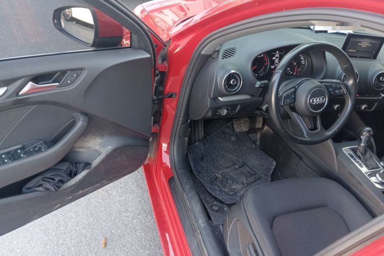 Used Audi A3 2020 Limousine 35 TFSI Ambition China VI Driver Seat