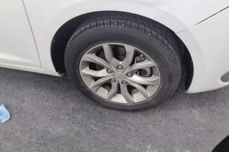Used Geely Auto Emgrand GL 2017 1.8L DCT Elite Model Right Front Wheel Hub