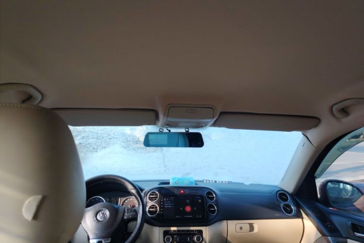 Used Volkswagen Tiguan 2010 1.8 TSI Automatic Two-Wheel Drive Trend Edition Headliner