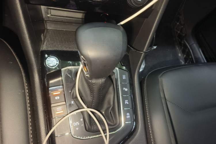 Used Volkswagen Tiguan L 2021 330TSI Automatic Two-Wheel Drive R-Line Enhanced Edition