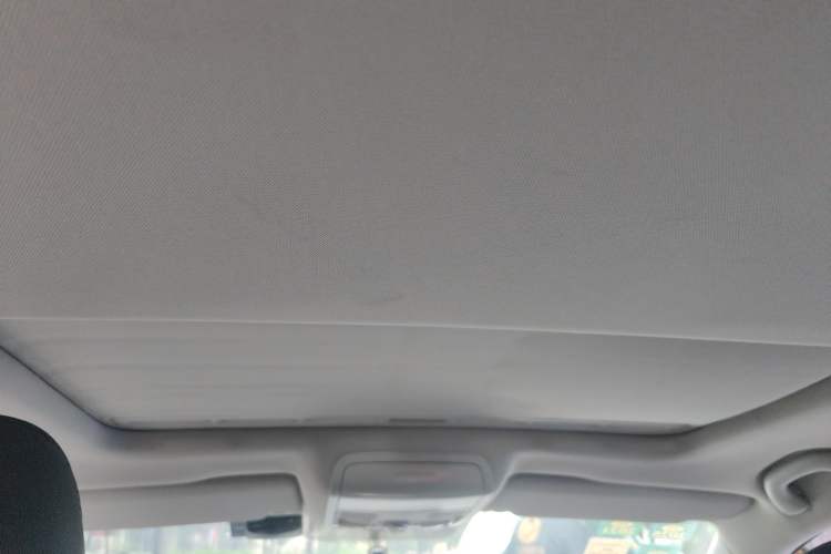 Used Volkswagen Sagitar 2012 1.6L Automatic Comfort Edition Headliner