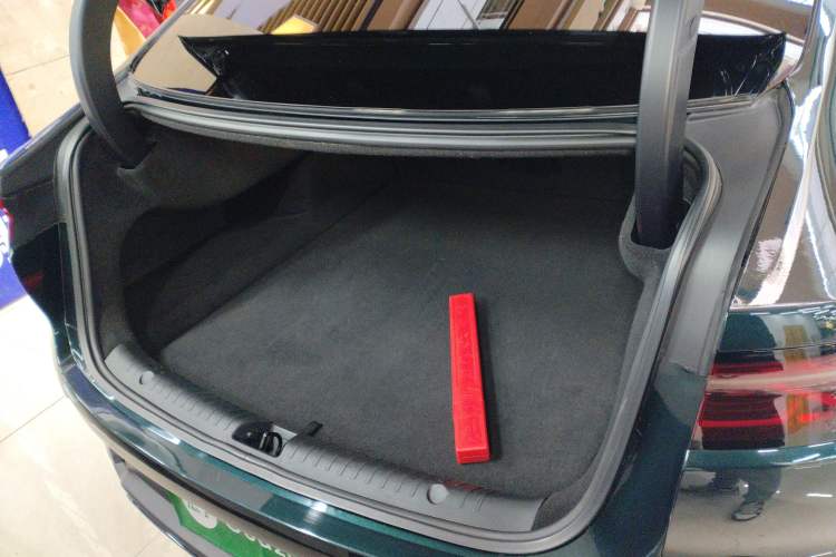 Used BYD Han 2022 EV 610 km All-Wheel-Drive Qianshan Cui Limited Edition
