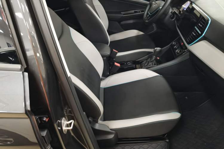 Used Jetta VS5 2023 280TSI Automatic Enjoyment Model Right Front Seat