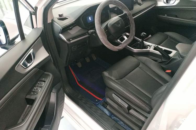 Used Wuling Jiachen 2022 1.5L Manual Light Comfort Edition