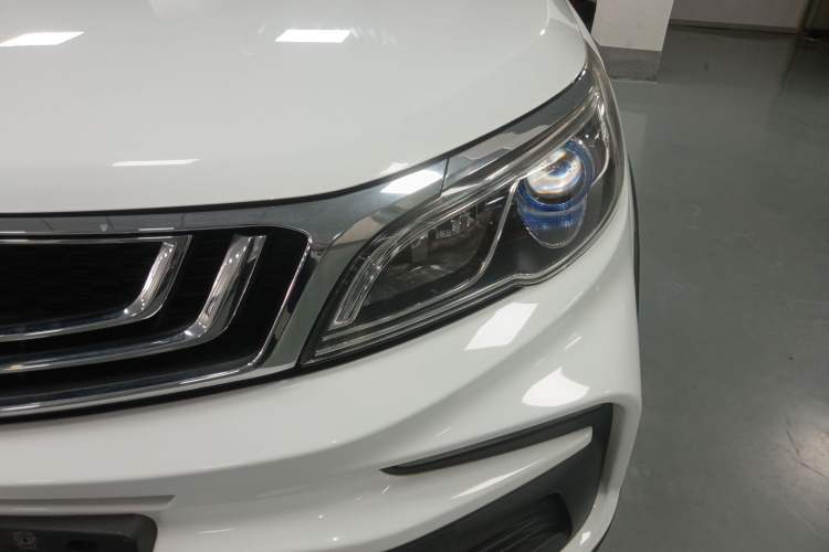 Used Geely Auto Vision X3 2020 1.5L CVT Luxury Model Left Front Headlight