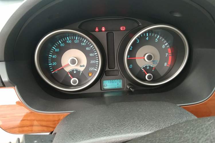 Used Buick Excelle 2013 1.5L Automatic Luxury Model Odometer Close Up