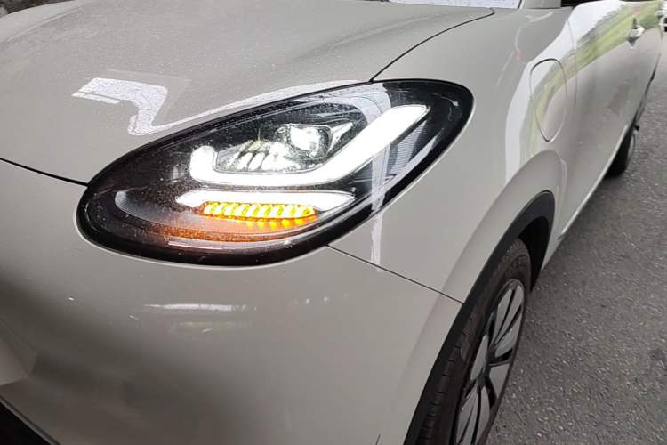 Used Wuling Bingo 2023 333 km Lingxi Connected+ Version
