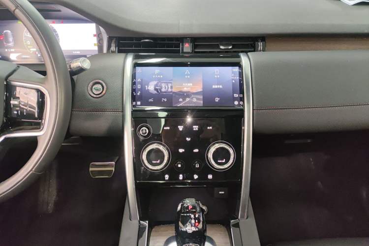 Used Land Rover Discovery Sport New Energy 2022 Facelifted P300e Plug-in Hybrid Electric Version
