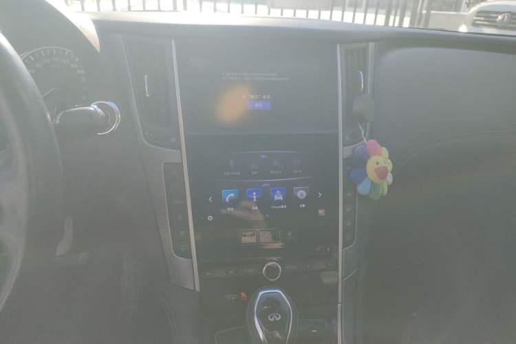 Used Infiniti Q50L 2018 2.0T Enjoyment Version China VI Standard