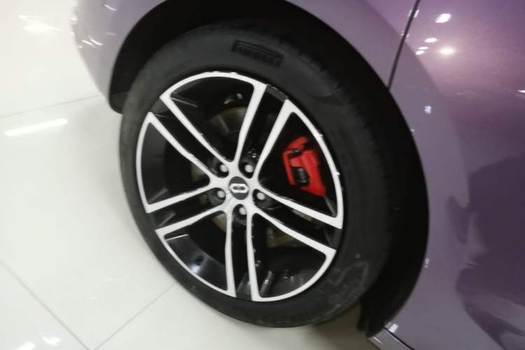 Used Hima AITO M5 2025 Extended-Range Ultra All-Wheel-Drive Version
