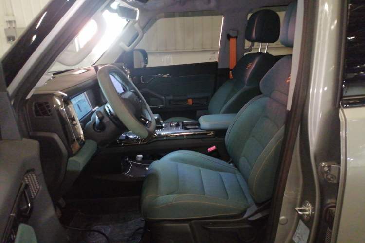 Used JETOUR Traveler 2023 1.5T Two-Wheel Drive Discovery PRO