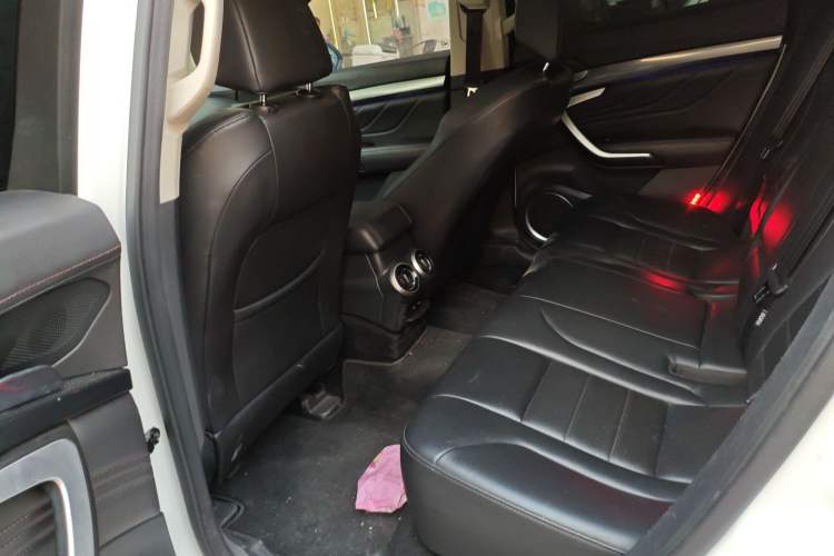 Used Wey VV7 2017 2.0T Ultra-Luxury Version
