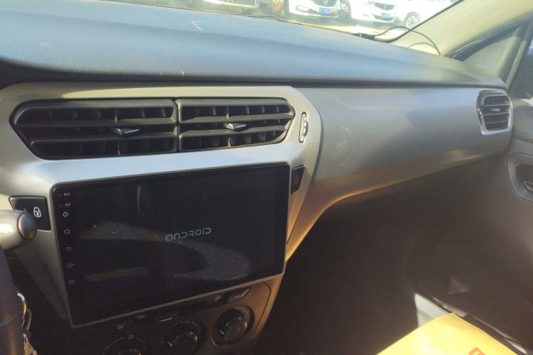 Used Citroen Elysee 2016 1.6L Automatic Fashion Model Audio And AC Panel