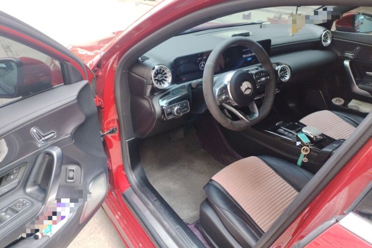 Used Mercedes-Benz A-Class 2022 Second Facelift A 200 L Sport Sedan Fashion Version Driver Seat