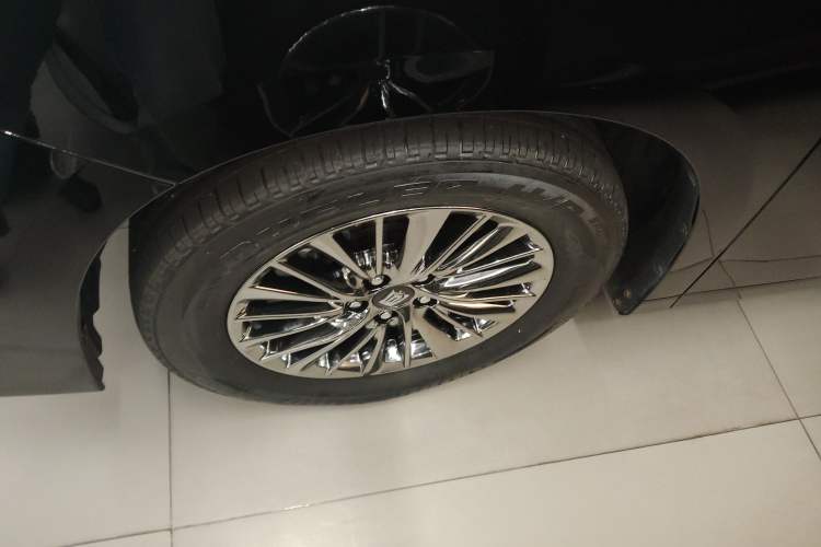 Used Toyota Vellfire 2021 Crown Dual-Engine 2.5L HV Prestige Edition
