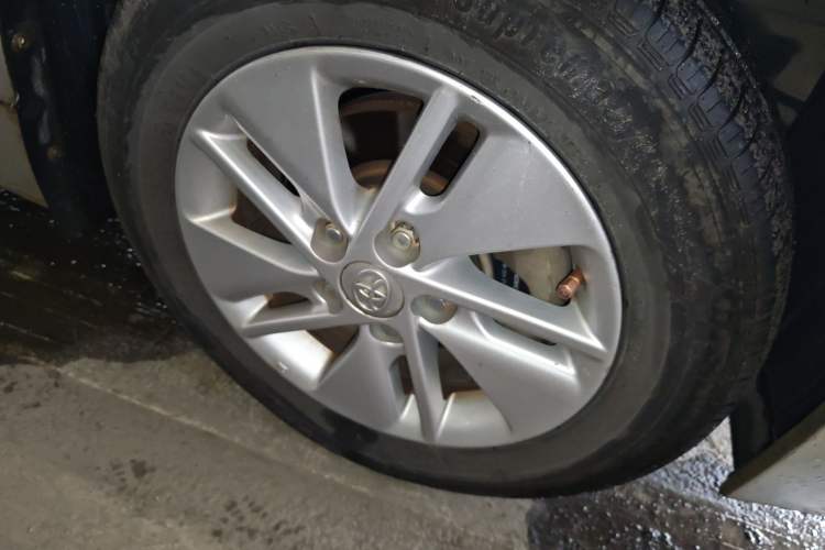 Used Toyota Corolla 2014 1.6L Manual GL Right Front Wheel Hub