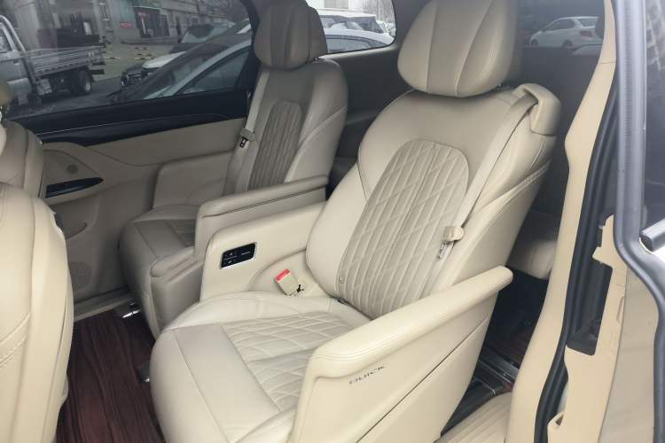 Used Buick GL8 2023 ES Lu Zun Luxury Model