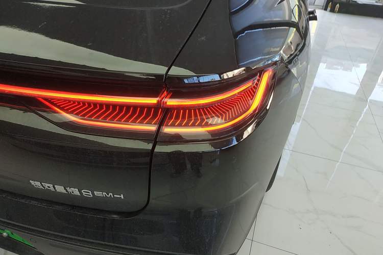 Used Geely Galaxy 8 2025 130km EM-i Flagship Edition
