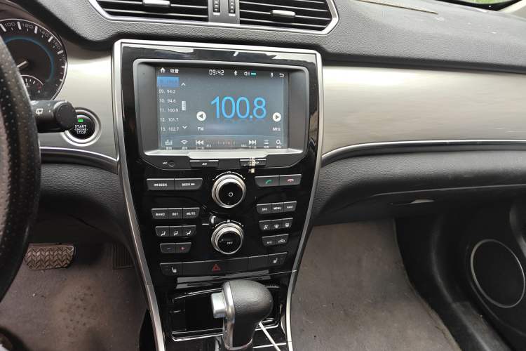 Used Haval H2 2015 1.5T Automatic Two-Wheel Drive Elite Edition