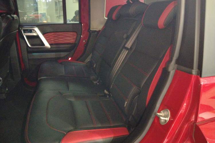 Used BAIC Off-Road BJ40 2023 2.0T Automatic Four-Wheel Drive Urban Hunter Edition Chivalrous Type
