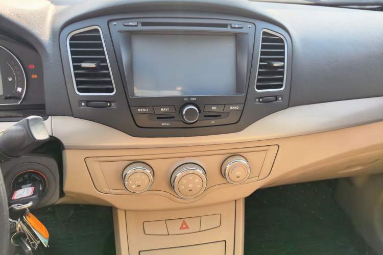 Used Roewe 350 2013 350S 1.5L Manual Xunchi Edition
