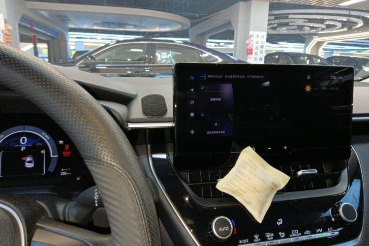 Used Toyota Corolla 2023 1.8L Smart Electric Hybrid Dual-Motor Elite Edition
