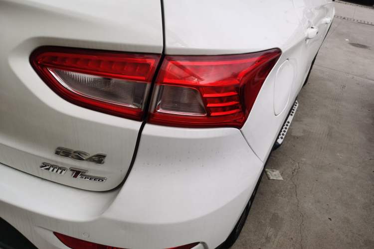 Used GAC Trumpchi GS4 2015 200T G-DCT Luxury Edition Exterior 3