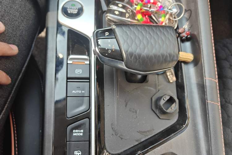 Used CHANGAN OSHAN X7 PLUS 2022 1.5T Blue Whale Edition Automatic Geeker Navigation Model
