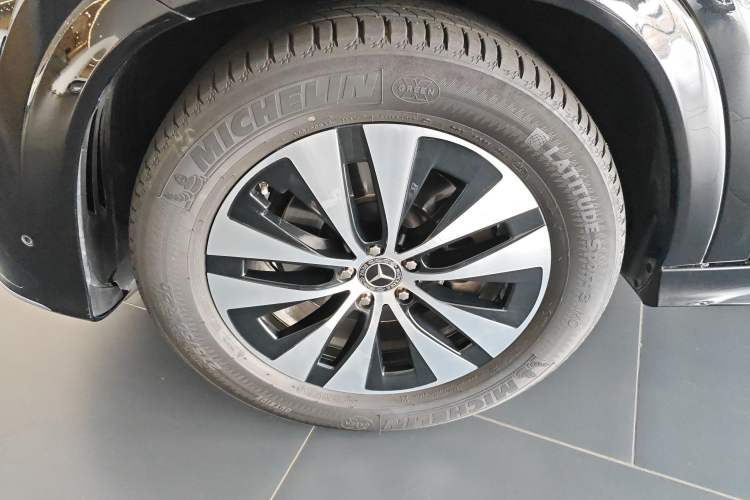 Used Mercedes-Benz GLE 2024 GLE 350 4MATIC Stylish Model
