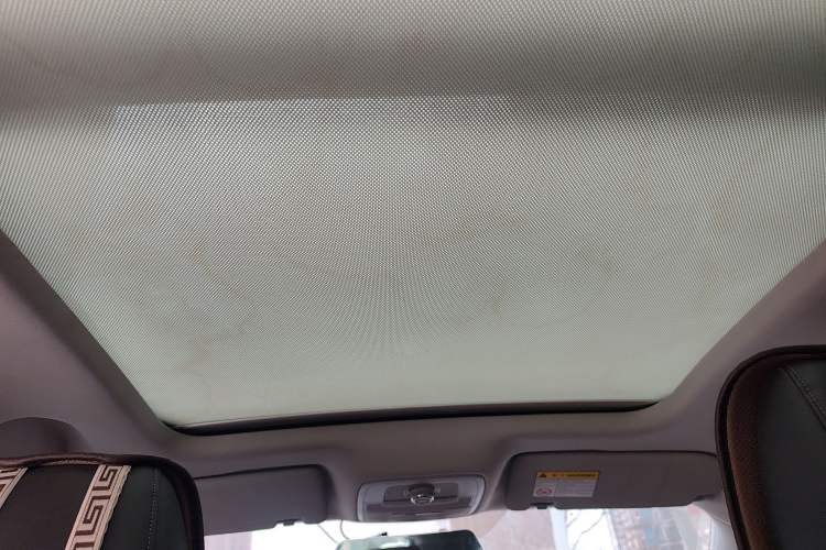 Used MG ZS 2017 1.5L Manual Deluxe Internet Edition