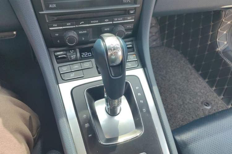 Used Porsche Cayman 2013 Cayman 2.7L Gear Lever