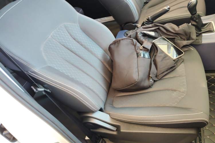 Used BAW Ruisheng Ace M7 2025 1.6L Manual Standard Wheelbase Comfort Version 5 Seats Right Front Seat