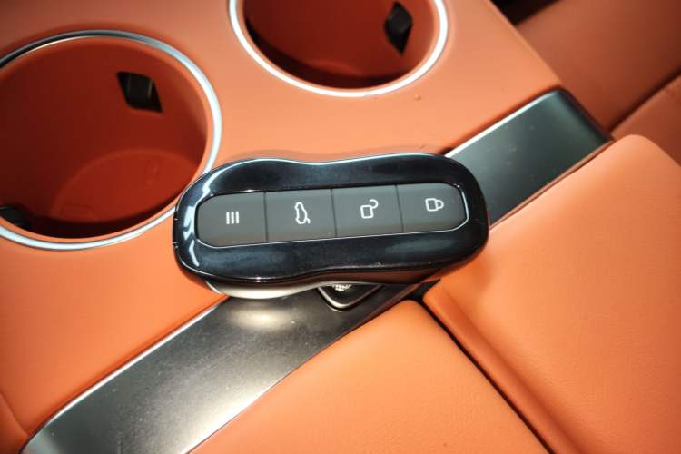 Used Xiaomi Auto YU7 2025 Ultra-Long Range High-Performance All-Wheel-Drive Max Edition