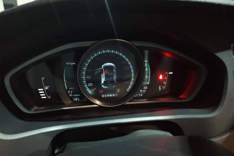 Used Volvo V40 2016 T3 Zhiyi Edition
