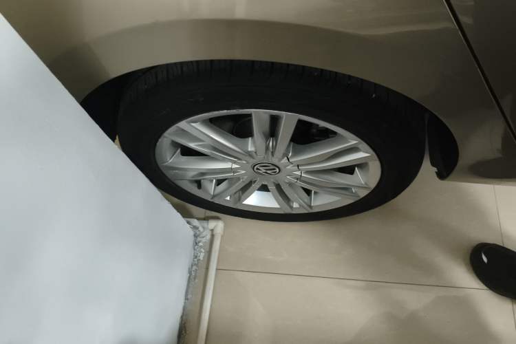 Used Volkswagen Golf Sportsvan 2016 230TSI Automatic Luxury Version