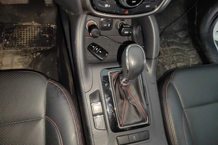 Used CHANGAN CS75 2015 1.8T Automatic All-Wheel Drive Elite Version China IV Standard
