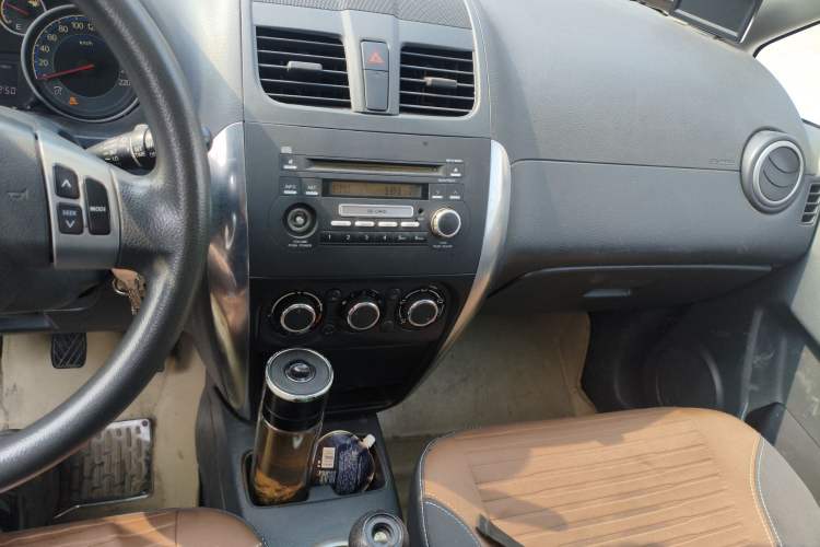 Used Suzuki SX4 2013 1.6L Manual CoolRide Model Audio And AC Panel